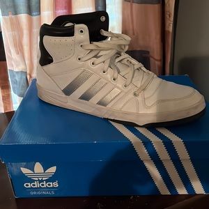 Men’s Adidas Court Pro